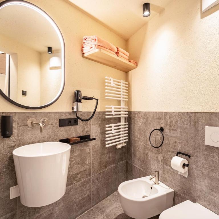 Avia Living Anna - Monolocale con Vista Montagna - 15