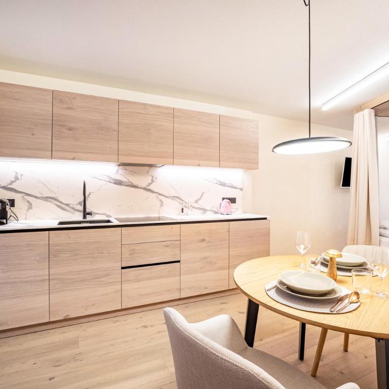 Avia Living Anna - Monolocale con Vista Montagna - 3