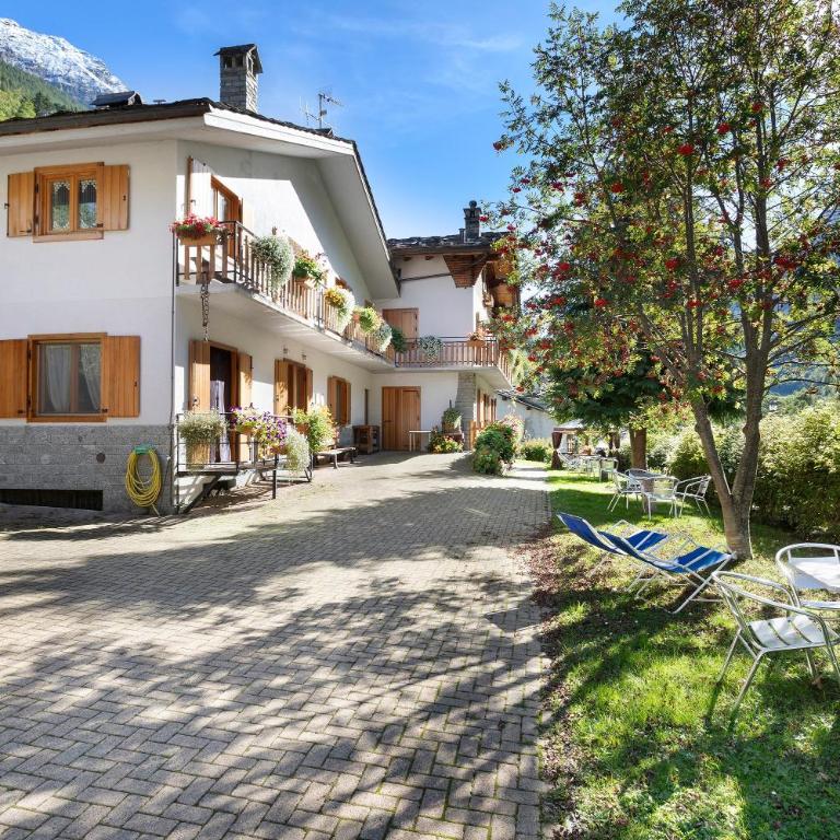 Casa Vacanza Famiglia Belli - Appartamento Deluxe con 2 Camere da Letto e Vista Giardino - 23