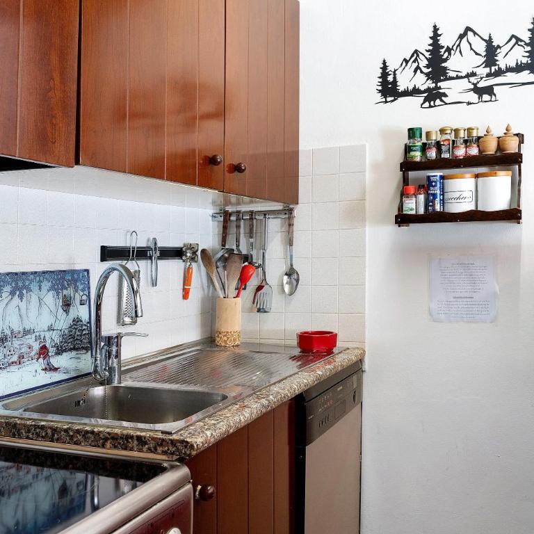 Casadegli Orsi Madonna Di Campiglio - Appartamento Deluxe con 2 Camere da Letto e Balcone - 7