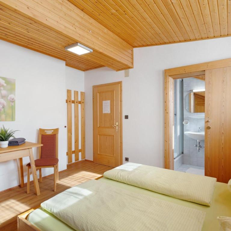 Pension Waldheim Rooms - Habitación Doble con vistas a la montaña - 10