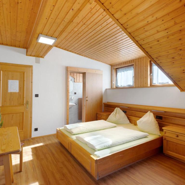 Pension Waldheim Rooms - Habitación Doble con vistas a la montaña - 14