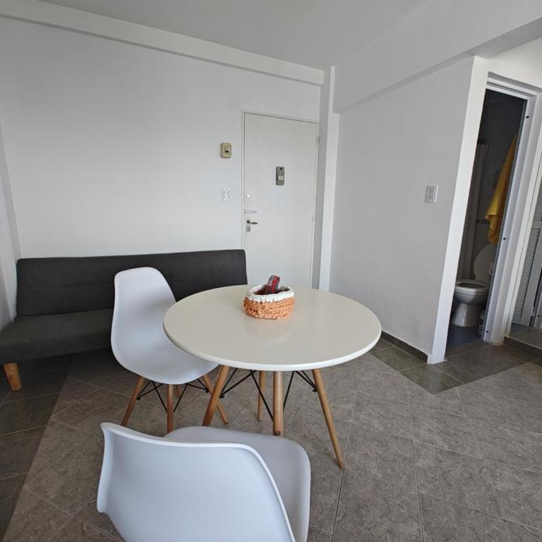 Hermosas vistas, calido y luminoso - One-Bedroom Apartment - 4