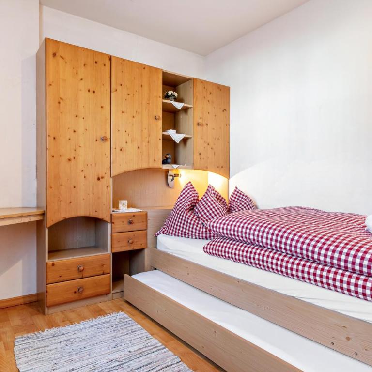 Apartments Campagnola - Appartamento Deluxe con 2 Camere da Letto e Vista Giardino - 17