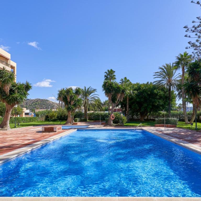 Rosa Náutica La Herradura - Apartamento Deluxe de 2 dormitorios con vistas al jardín - 1