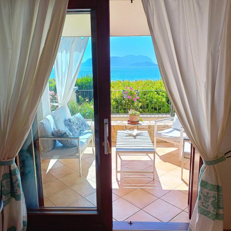 Terrazza su Tavolara - Appartamento Deluxe con 2 Camere da Letto e Vista Oceano - 37
