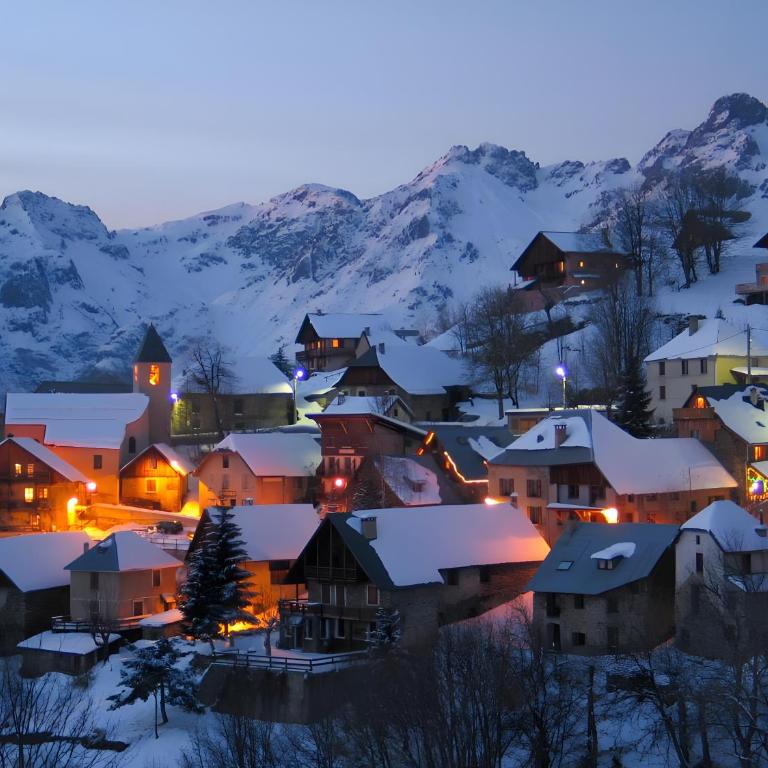 Chalet le Regain - Premium Apartment mit 3 Schlafzimmern und Balkon - 4