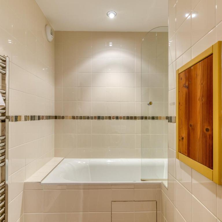 Chalet le Regain - Premium Apartment mit 3 Schlafzimmern und Balkon - 18