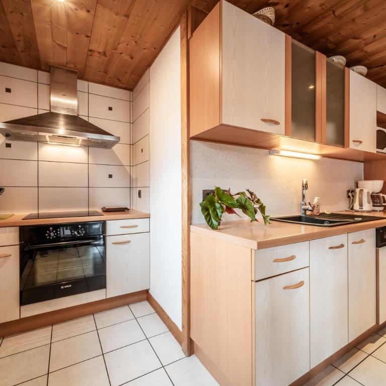 Sherpa 2 - 14 pers - Appartement Supérieur avec Balcon - 9