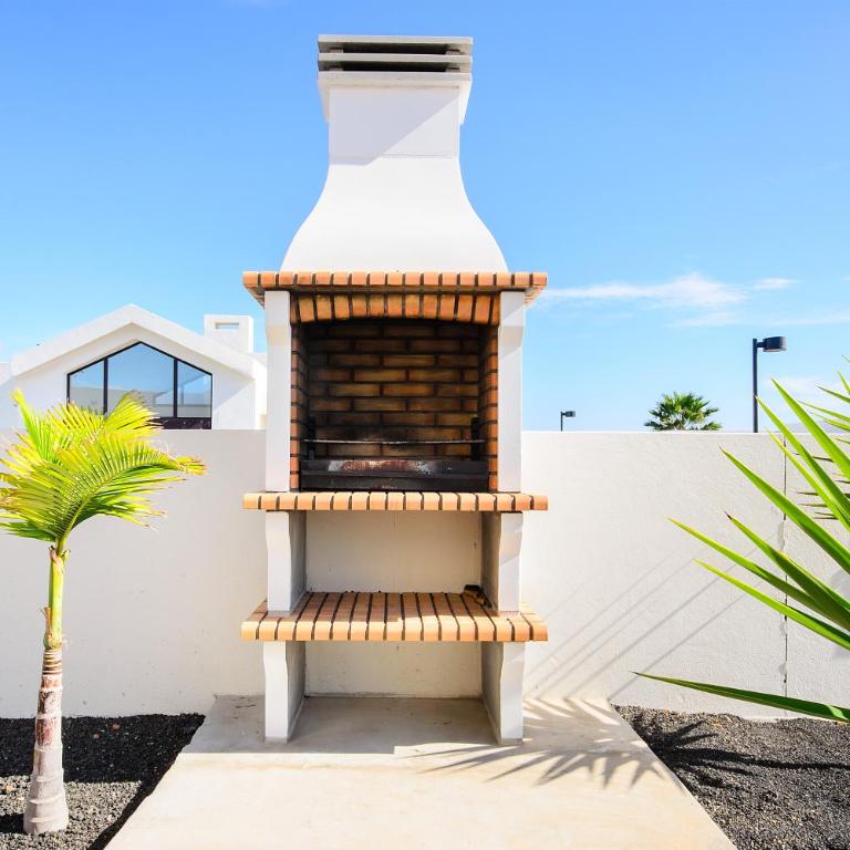 Villa Luna - Three-Bedroom House - 26