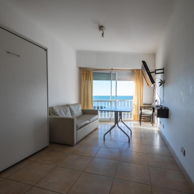 Frente a la Playa en la Perla! Increíbles vistas del Mar - Apartamento con vistas al mar - 5