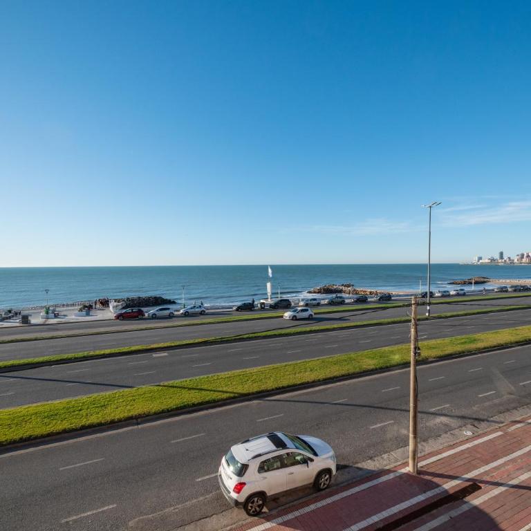 Frente a la Playa en la Perla! Increíbles vistas del Mar - Apartamento con vistas al mar - 2
