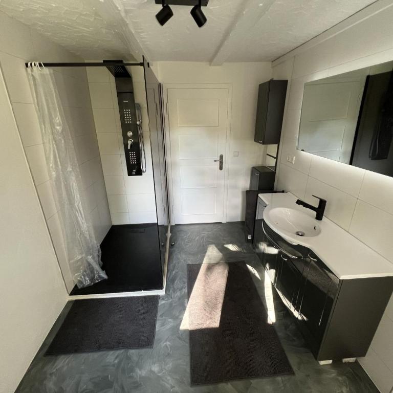 Ferienwohnung Karbachtal - Deluxe-Apartment mit 2 Schlafzimmern und Gartenblick - 14