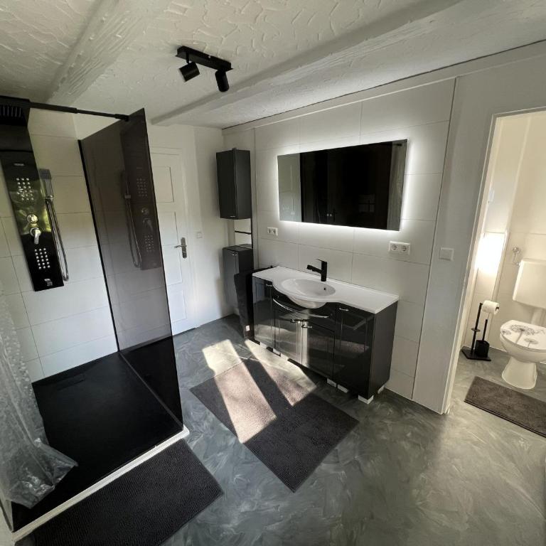 Ferienwohnung Karbachtal - Deluxe-Apartment mit 2 Schlafzimmern und Gartenblick - 12