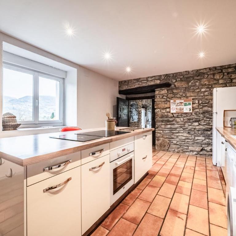 Les Gites Leyetaz - Appartement 3 Chambres avec Vue sur la Montagne - 9
