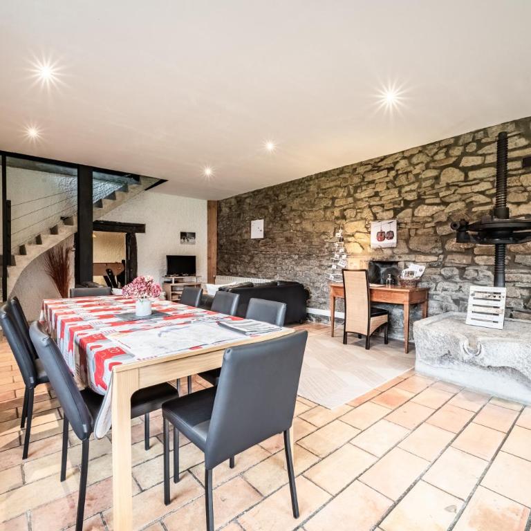 Les Gites Leyetaz - Appartement 3 Chambres avec Vue sur la Montagne - 6