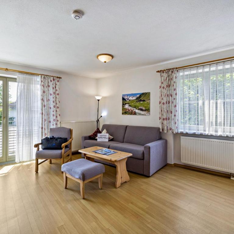 Fewo Brünnstein - Nr 5 Pool, Sauna - Superior Apartment mit 1 Schlafzimmer und Balkon - 1