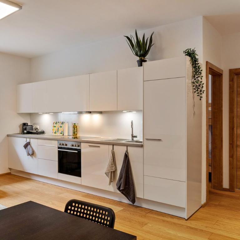 Ferienwohnung Brandbergblick - Apartment mit Dusche - 6