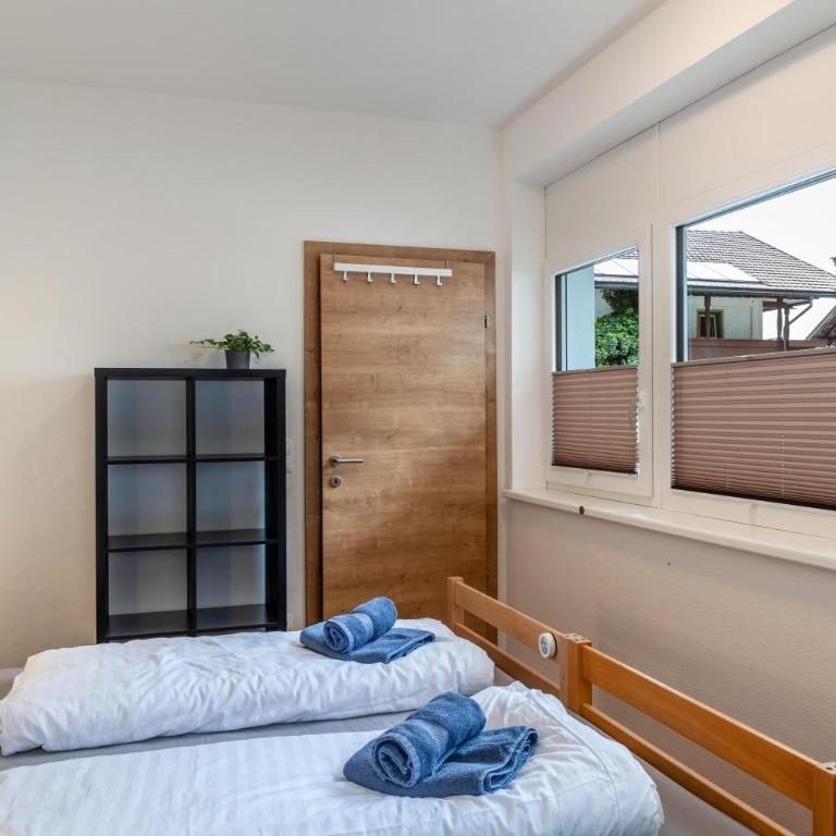 Ferienwohnung Brandbergblick - Apartment mit Dusche - 11