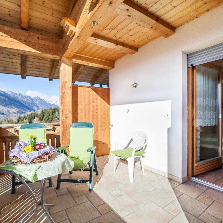 Roath Hof Ferienwohnung 3 - Appartamento Superior con 1 Camera da Letto e Balcone - 4