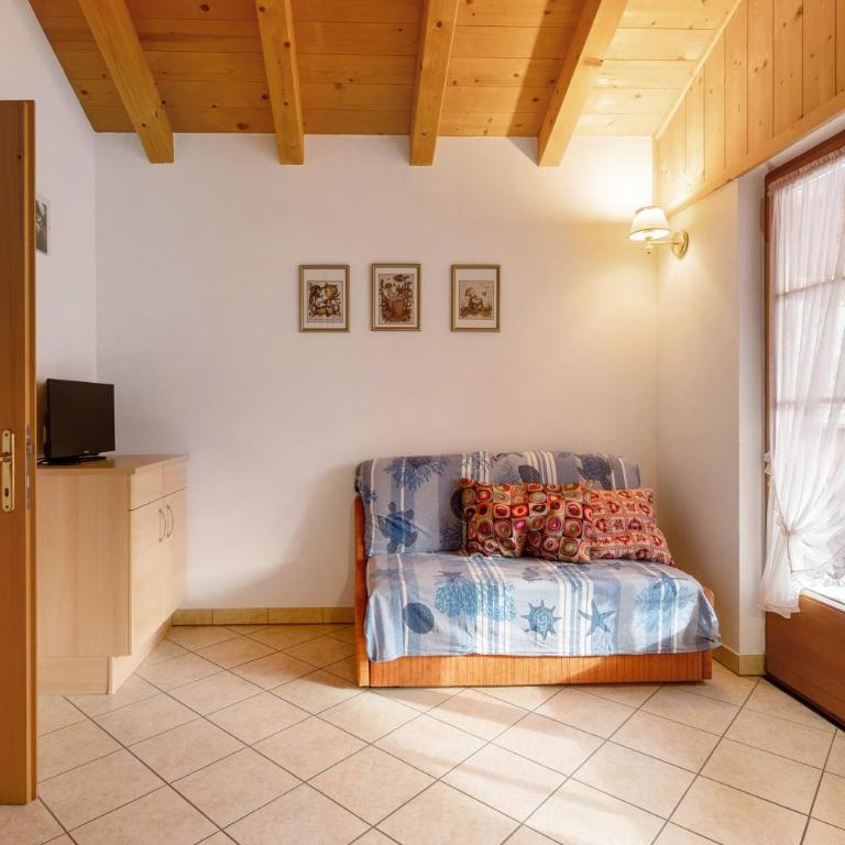 Heinzenhof Welschnofen - Two-Bedroom Deluxe Apartment with Garden View - 8