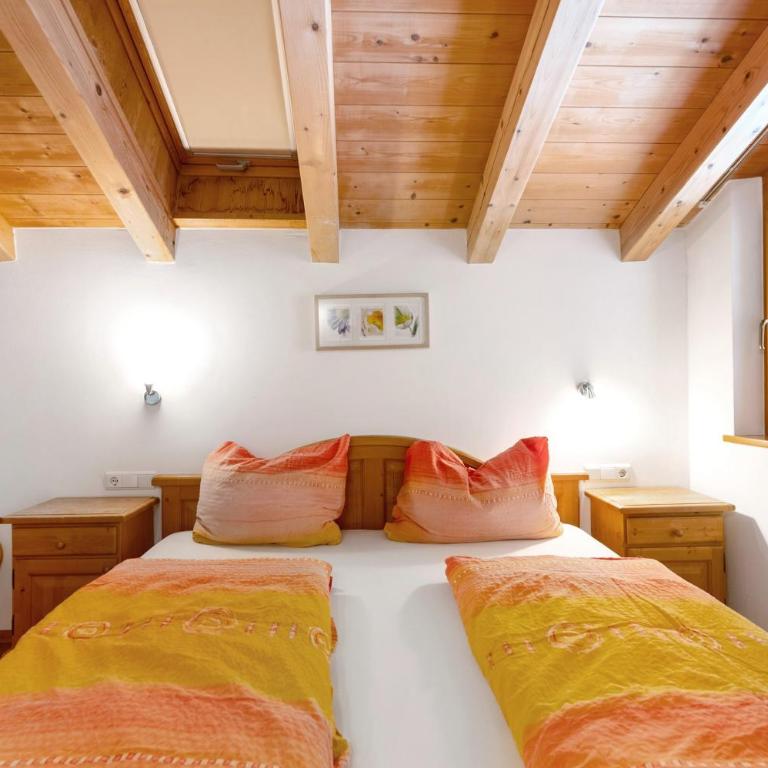 Heinzenhof Welschnofen - Two-Bedroom Deluxe Apartment with Garden View - 16