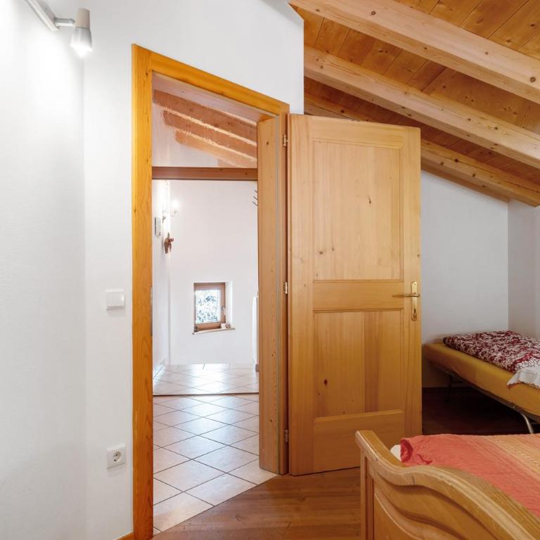 Heinzenhof Welschnofen - Two-Bedroom Deluxe Apartment with Garden View - 18