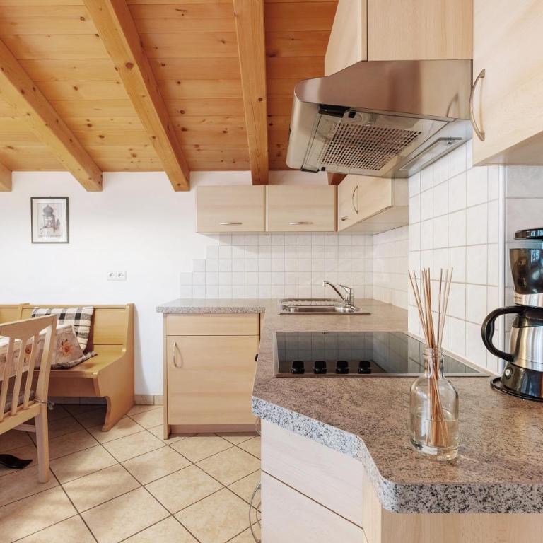 Heinzenhof Welschnofen - Two-Bedroom Deluxe Apartment with Garden View - 10