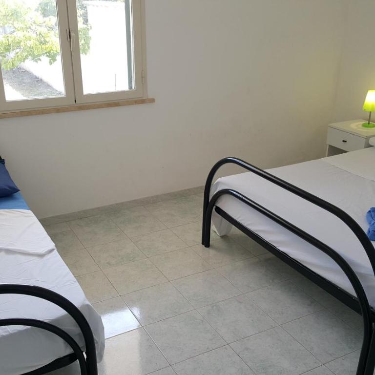 Trilocale con doppio giardino 9 - Casa con 2 Camere da Letto - 3