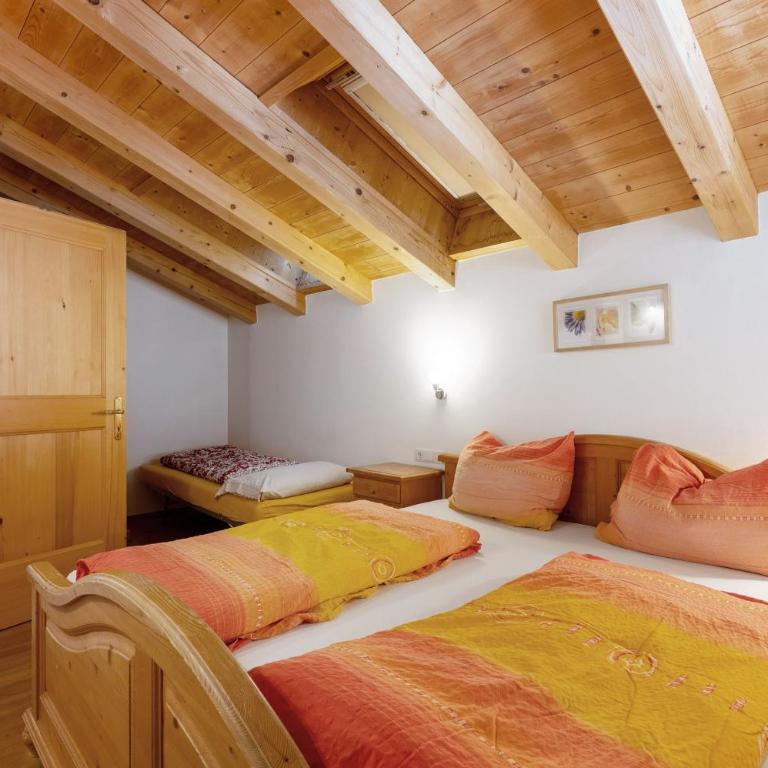 Heinzenhof Welschnofen - Two-Bedroom Deluxe Apartment with Garden View - 17