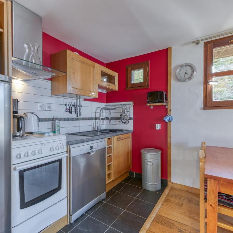 Chalet le Regain - Deluxe Apartment mit Balkon und 2 Schlafzimmern - 9
