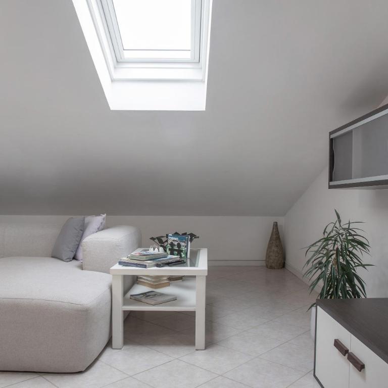 Mansarda Massimo - Verbania Intra - Appartamento Superior con 1 Camera da Letto - 20
