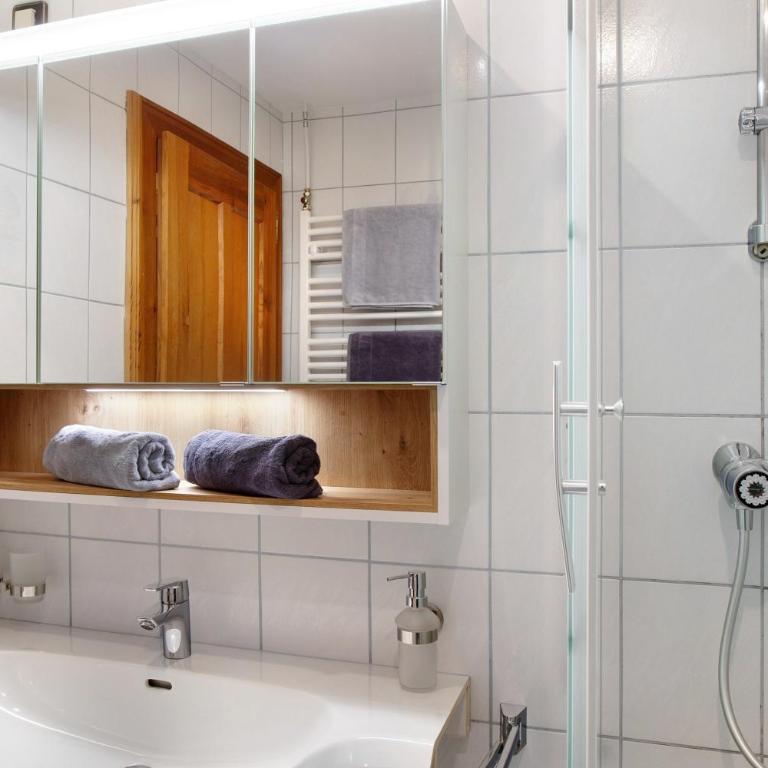 Apart Löffler - Deluxe-Apartment mit 2 Schlafzimmern und Gartenblick - 16