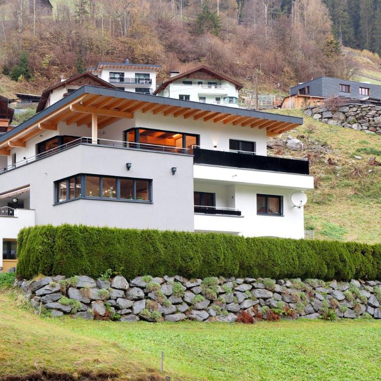 Apart Löffler - Deluxe-Apartment mit 2 Schlafzimmern und Gartenblick - 1
