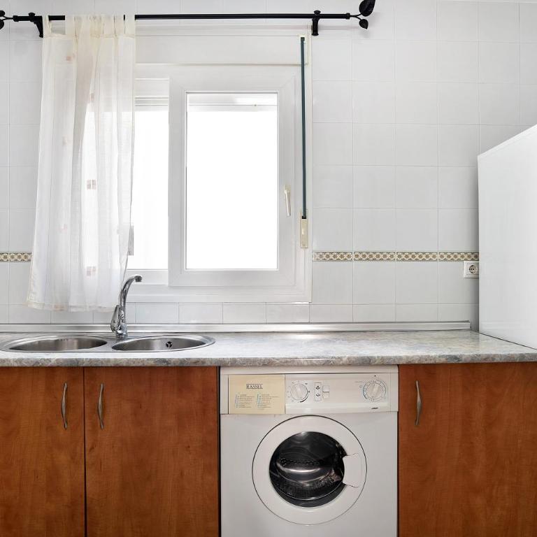 Piso Fábrica - Solo Familias - Apartamento Premium de 3 dormitorios con balcón - 7