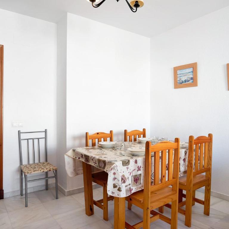 Piso Fábrica - Solo Familias - Apartamento Premium de 3 dormitorios con balcón - 5