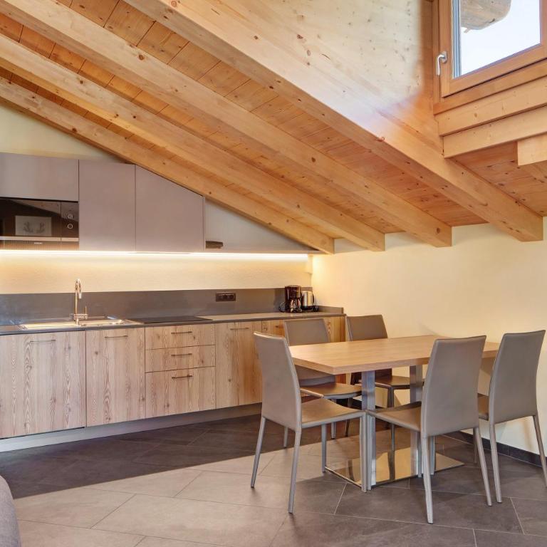 Rasia Residence Relax Wood - Appartamento Deluxe con 2 Camere da Letto e Vista Giardino - 7
