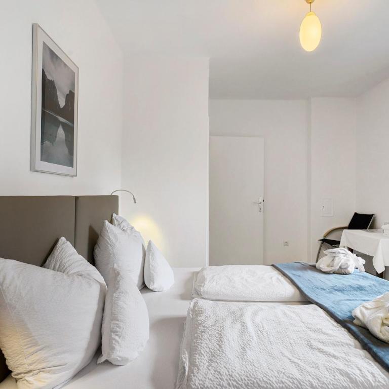Haus Burger Vilpian - Doppelzimmer mit Bergblick - 5