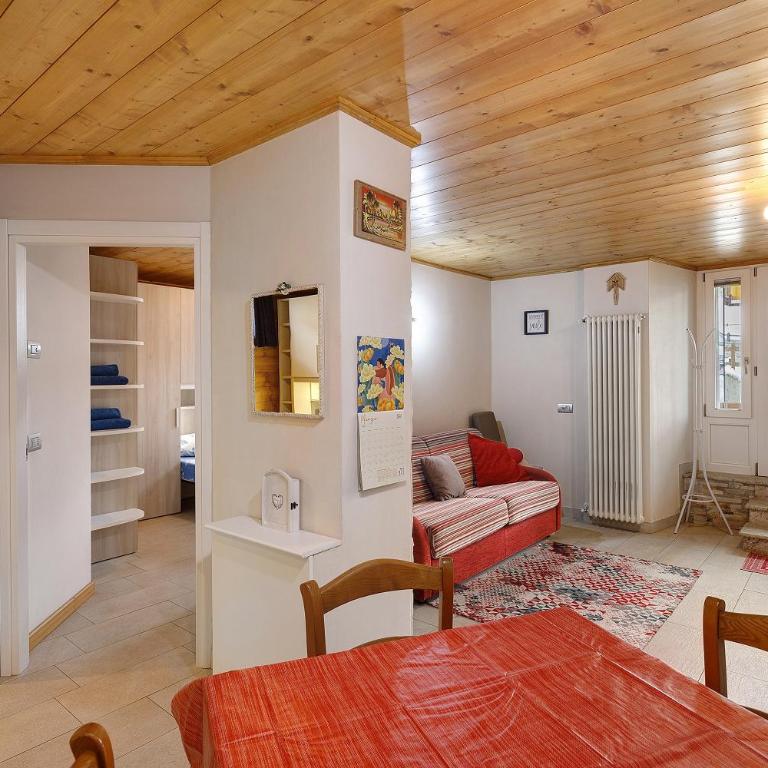 Appartamento Mery - Appartamento Deluxe con 2 Camere da Letto e Vista Giardino - 3