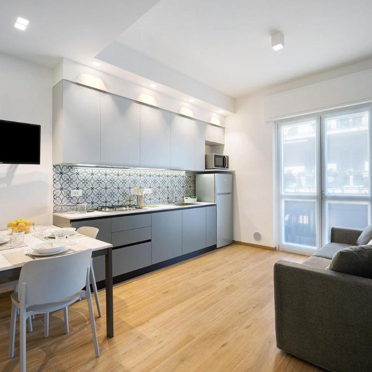 Victoria Apartments Family - Appartamento Deluxe con 2 Camere da Letto e Balcone - 1