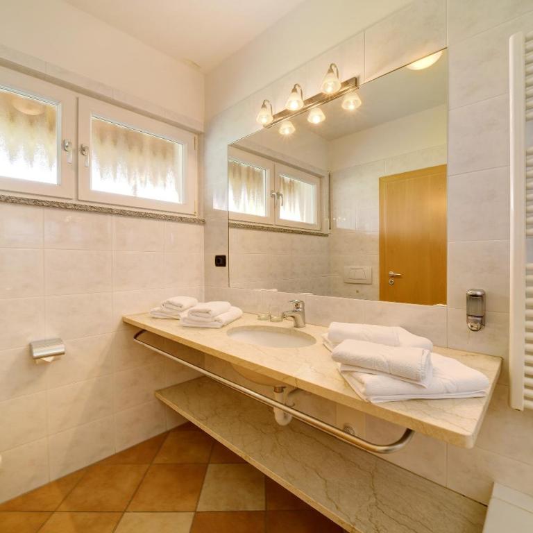 Weinsepphof Ferienwohnung 7 - Appartamento Deluxe con 2 Camere da Letto e Balcone - 8