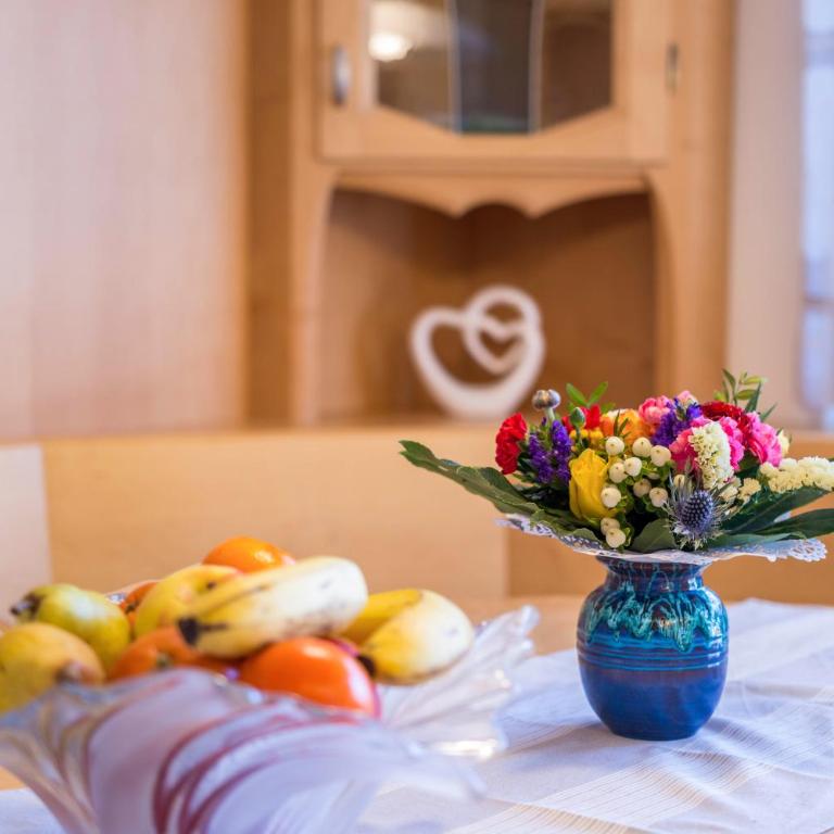 Apartment Vigl Lodge - Three-Bedroom Premium Apartment with Balcony - 7