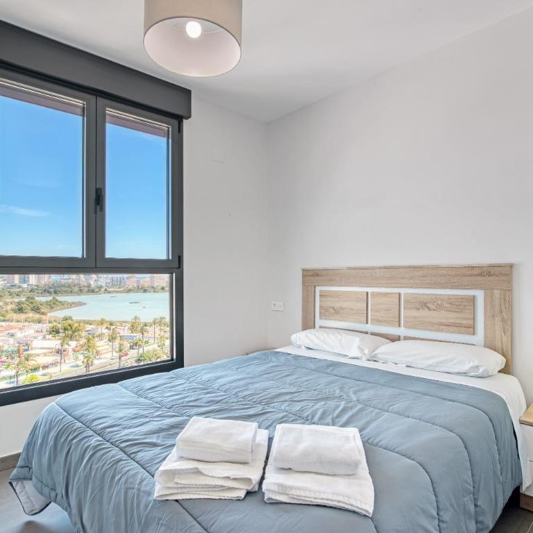 Infinium 12b - Two-Bedroom Deluxe Apartment with Ocean View - 17