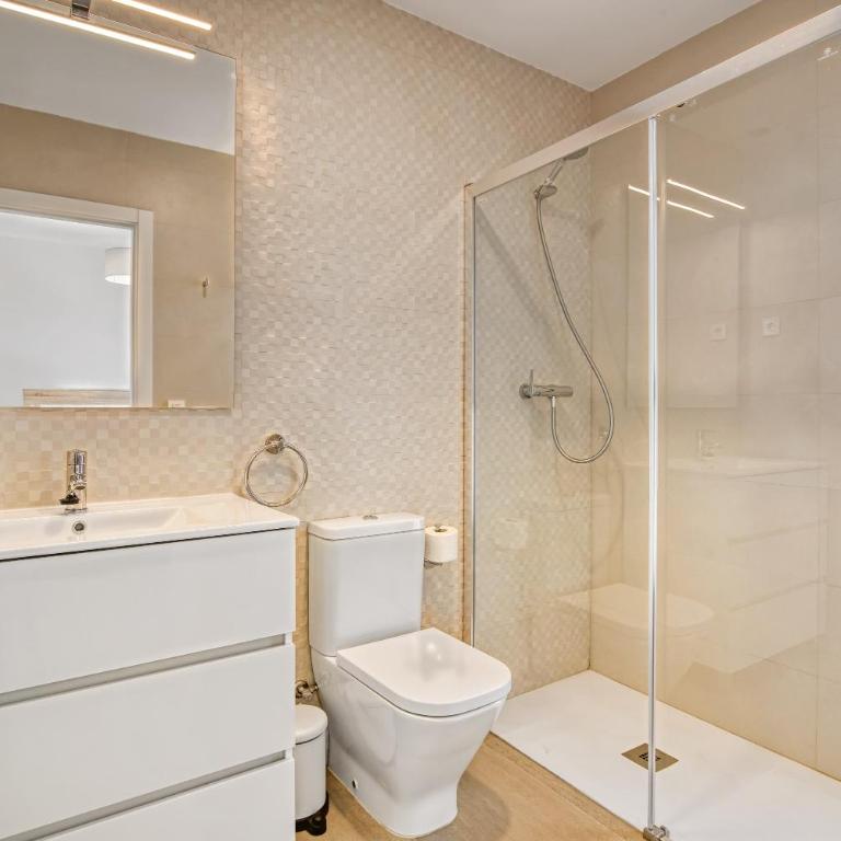 Infinium 12b - Two-Bedroom Deluxe Apartment with Ocean View - 20