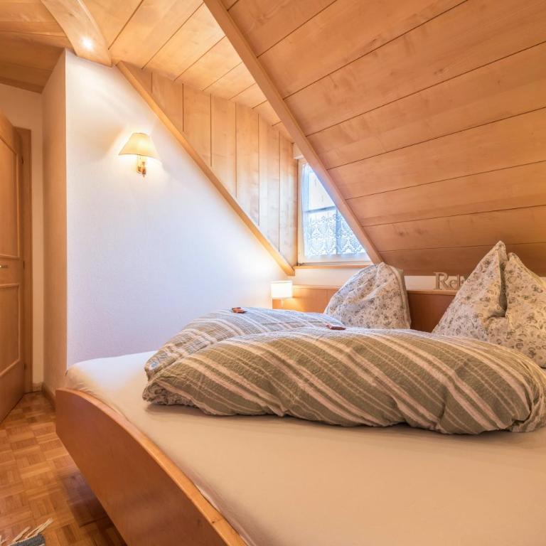 Apartment Vigl Lodge - Three-Bedroom Premium Apartment with Balcony - 21