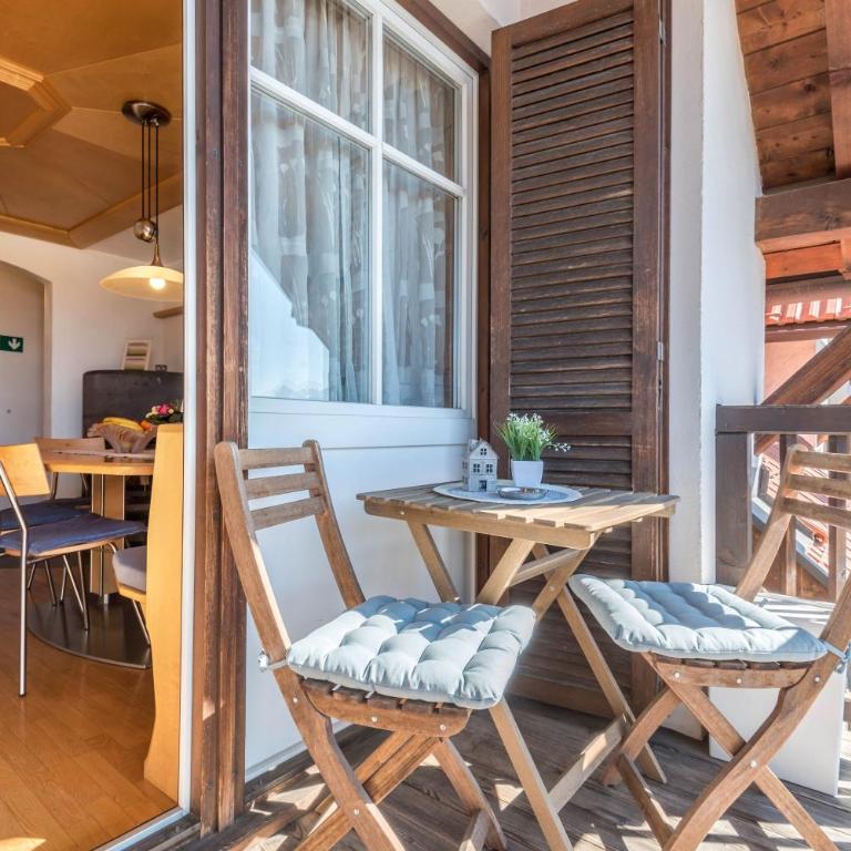 Apartment Vigl Lodge - Three-Bedroom Premium Apartment with Balcony - 3