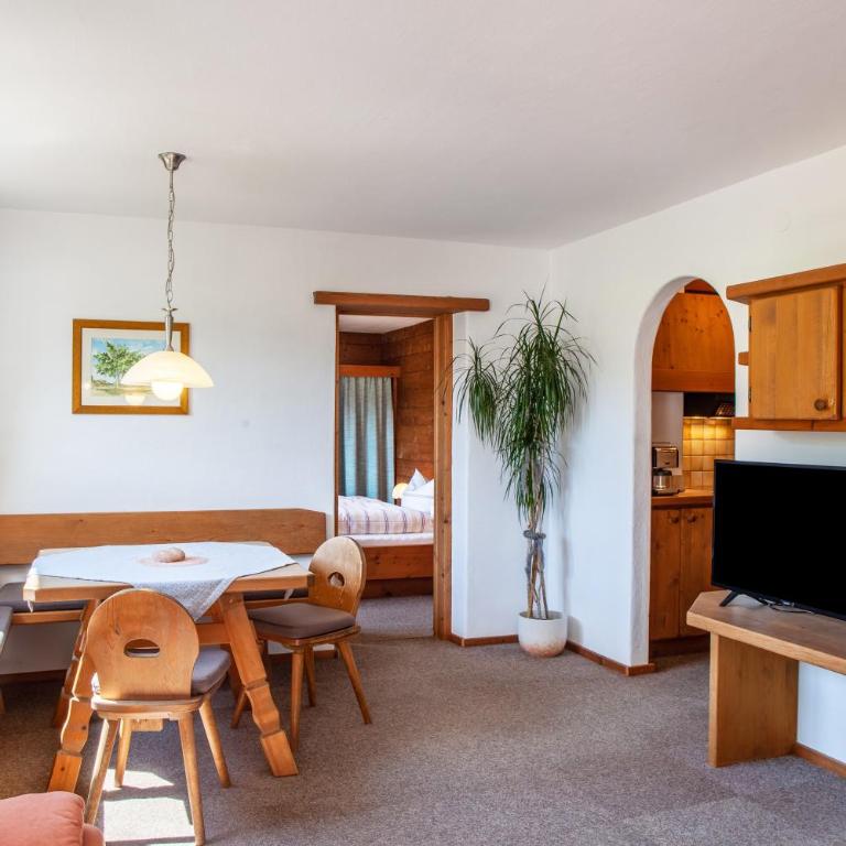 Anni - Apartment mit 1 Schlafzimmer und Gartenblick - 4