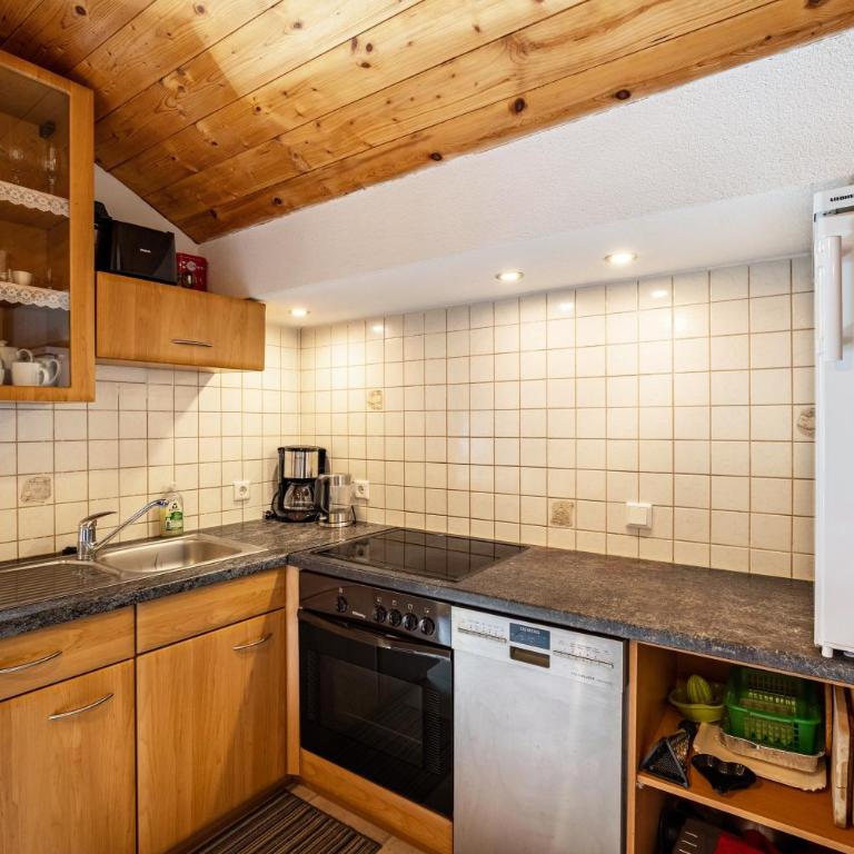 Gartnerhof Apt Sonnenblume - Appartamento Deluxe con 2 Camere da Letto e Vista Giardino - 7