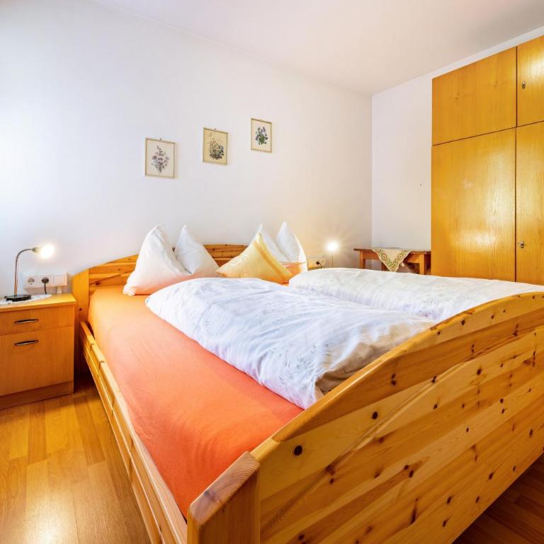 Haus Kofler - Apartment with Terrace - 11