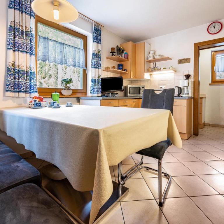 Haus Kofler - Apartment with Terrace - 24